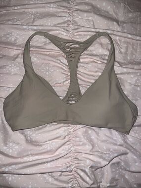 Seamless Nude Strappy Back Sports Bra
